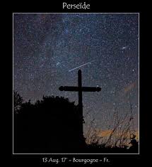 Ploaia de meteoriți a fost observat regulată pe o perioadă de mai bine de. Andromeda Spit Out A Perseide Dslr Mirrorless General Purpose Digital Camera Dso Imaging Cloudy Nights