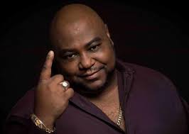 Singer and Fidel Castro admirer Alexander Abreu complains about the  criticism he receives