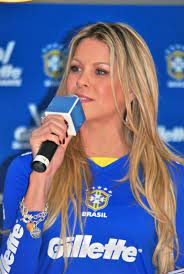 She holds brazilian nationality and belongs to latino ethnicity/race. Renata Fan Wikidata