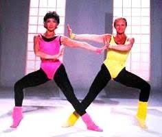 La barre au sol, inspirée de l'échauffement des. L Emission Gym Tonic Avec Veronique Et Davina Eighties