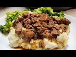Ninja Foodi Beef Tips With Mash Potatoes Gravy Youtube Beef Tips And Gravy Beef Tips Gravy For Mashed Potatoes