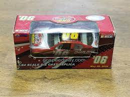 It starts in the day and finshes in the night. 2006 Team Caliber Promos 1 64 06 Coca Cola 600 Lowe S Charlotte Motor Speedway Heroes Sports Cards
