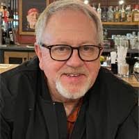 Kevin Sewell's Instagram, Twitter & Facebook