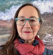 Lana Greene's Instagram, Twitter & Facebook