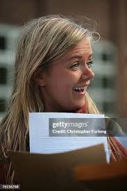 Iris Wright's Instagram, Twitter & Facebook