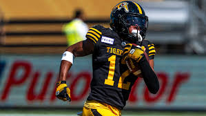 Lucia correa foto desnuda