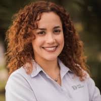 600+ perfiles de «Krystal»