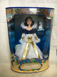 Snow White Holiday Princess 1998 Barbie Doll Brand New In Box Ebay In 2020 Disney Barbie Dolls Barbie Dolls Holiday Barbie