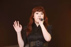 The solo female artist rose to fame on 'kpop star season 1' and subsequently signed to jyp entertainment where she formed a vocal duo called 15& . K Pop Star Winner Park Ji Min To Debut Under 15 Soompi