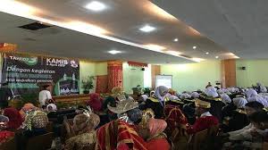 Namun demikian sekolah ini merupakan sekolah favorit di kota padang panjang, mengingat smp negeri 1 padang panjang adalah smp yang pertama didirikan di kota ini, maka smp inilah yang paling banyak diminati oleh peserta didik lulusan sd/mi di kota padang panjang untuk melanjutkan pendidikannya ke tingkat smp. Smpn 1 Padang Punya 230 Penghafal Alquran Hapal 3 Juz Bisa Pilih Sma Favorit Rekomendasi Ke Disdik Tribun Padang