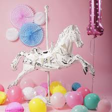 Joyeux anniversaire 51 ans bon anniversaire 51 ans a toi belle personne qui inonde nos existences de diamants chaque jour qui t est offert à vivre est un cadeau profite pleinement de chaque instant le. Anniversaire Cheval Le Guide Pour Une Fete Reussie