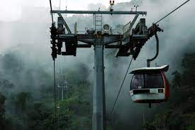 The highlands are very popular with people that want to escape the hot and humid weather in kuala lumpur. Genting Highlands Wikipedia