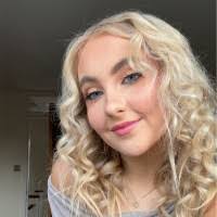 Daisy Reed's Instagram, Twitter & Facebook