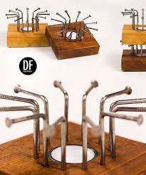 wir machen nagel mit kopfen und daraus etwas ganz besonderes entdecke unser stovchen clavo auf www dfmanufaktur de industrialdesign diy holz stovchen design