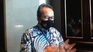 Saat curah hujan tinggi, tanaman bawang berpotensi terjangkiti penyakit layu yang disebabkan oleh jamur fusarium, atau yang biasa disebut petani. Jelang Galungan Di Bali Harga Cabai Dan Daging Babi Melambung