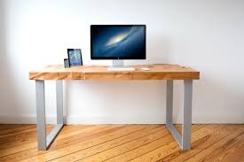Welcher schreibtisch ist der beste für das büro oder für zu das hat natürlich auch erhebliche gesundheitliche auswirkungen: Nicht Von Der Stange Diese 10 Schreibtische Verschonern Dein Homeoffice