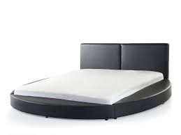 Maybe you would like to learn more about one of these? Letto Matrimoniale Rotondo In Pelle Nera 180x200cm Laval Beliani It