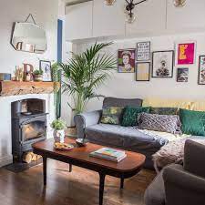 Small Sitting Room Small Living Room Ideas Avoid Fussy Furniture Ruang Keluarga Kecil Ruang Keluarga Mewah Dekorasi Ruang Tamu