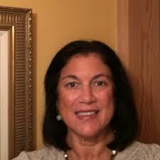 Carrie Usher's Instagram, Twitter & Facebook