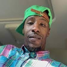 Damon Reid's Instagram, Twitter & Facebook