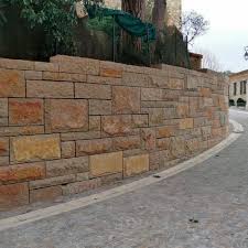 Discover all the best designs for 2021 in this gallery and get inspired! Stone Wall Cladding Modul Pierre Modbloc Outdoor Textured Beige