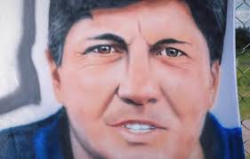 Por los colores de Plaza Artigas, recordando a Fabián O'Neill, Franco  Malladota y Pablo Llanes. 7x1 mts #bandera #trapos #aerografía  #plazaartigas #fabianoneill #futbol #retrato