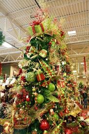 Gallery For Christmas Tree Decorations Red And Green Christmas Tree Decoration Ideas Red Gold Christmas Tree Decorations Gold Christmas Decorations