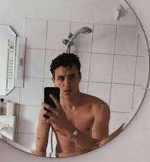 See more ideas about actori, vedete, viitorul soț. Fondos Iconos Iconos De Aron Piper Wattpad