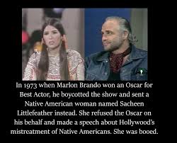 For the actual filming, he wore a mouthpiece made by a dentist. Marlon Brando Proving He Really Is The Godfather Damnthatsinteresting