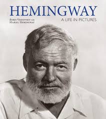 Hemingway: A Life in Pictures: Vejdovsky, Boris, Hemingway, Mariel:  9781554079469: Amazon.com: Books