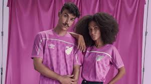 O torcedor do furacão não pode deixar de adquirir a nova camisa athletico paranaense masculina. Athletico Pr Tera Camisa Rosa Pelo Combate Ao Cancer De Mama