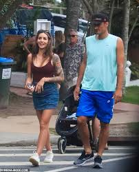 Imi pare rau, mama! a scris vanessa sierra pe. Bernard Tomic And Vanessa Sierra Are Spotted In The Bay While His Tennis Career Remains Up The Air Daily Mail Online