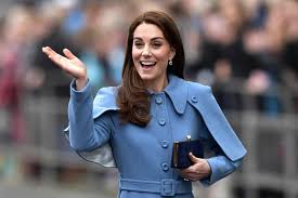 On the 7th of may 2021, the duchess of cambridge (kate middleton) spent the day in london carrying out engagements to mark the publication of her new book with the national portrait gallery, titled hold still: What Does Kate Middleton Always Carry In Her Handbag
