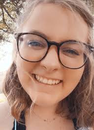 Hannah Mckellar's Instagram, Twitter & Facebook