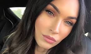 19.10.2021 · kaitlyn responded to the plastic surgery accusations on snapchat — and revealed she is hurt by the constant cyberbullying she receives. Megan Fox Is Wrinkle Free In New Instagram Selfie As Fans Speculate Whether She Had Plastic Surgery Daily Mail Online