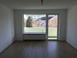 Diese ansprechende wohnung ist ideal geeignet für alleinlebende oder paare. 2 Zimmer Wohnung Zu Vermieten Zelterstrasse 17 55246 Mainz Kostheim Wiesbaden Mapio Net