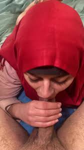 Türbanlı oral porn