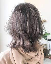 どの年代でも楽しめる マッシュルームカットで個性的な髪型に hair 髪型 マッシュルームカット セミロングのヘアカット