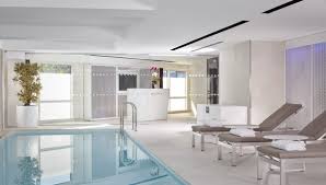 The fastest journey normally takes 31 min. Hotel In London Park Plaza London Riverbank