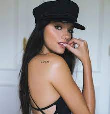 She is the eldest daughter of osvaldo sabatini, an argentine actor and businessman; Oriana Sabatini Se Animo A Un Destape Topless Y Tatuajes En Dos Fotos Explosivas Rumbos