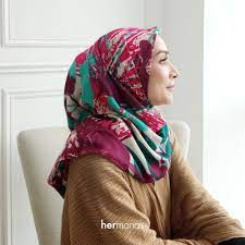 Pin By Hermanas On My Saves Fashion Design Mcm