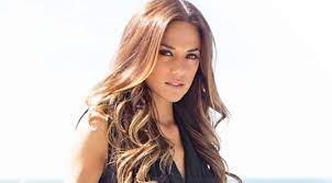 I knew it had to be on the album. 5 Things You Didn T Know About Jana Kramer Country Music Nation