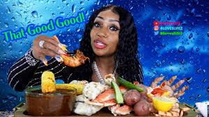 Today we open the Pink ranger from the Power Rangers Movie. She is a POP  movies Vinyl figure #397. There are lots of surprise toys in our play doh  egg to be