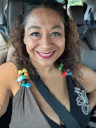 2 ብ DO Sennessr থষষর SMOOT S WHISACI Stiawberry Wine LD & BO LE. 第ま工 VIP  EST C