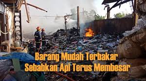 Rudy gunawan meresmikan penggunaan gedung baru pabrik susu kedelai mdl 525 di jalan guntur malati, desa haurpanggung, kecamatan tarogong kidul, kabupaten garut, sabtu (1/9/2018). Inilah Kronologis Terbakarnya Gudang Rongsok Di Garut