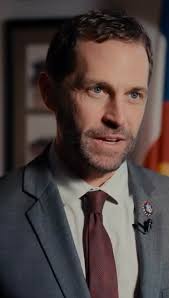 title Leading up to @usarmy's 249th birthday, I was visited by MAJ  Gumbiner, MAJ Frazer, and COL Murphy, who I ran into Normandy