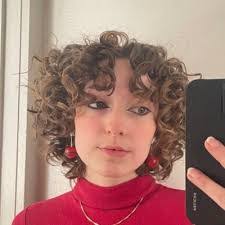 Emily Cutshall's Instagram, Twitter & Facebook