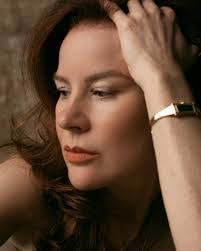 Amber Crippen's Instagram, Twitter & Facebook