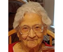 Cindy Urso's Instagram, Twitter & Facebook