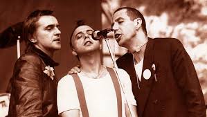 Dünyanın en büyük çevrimiçi kataloğuna sahip olan last.fm'de daha fazla müzik, konser, video ve resim keşfet. Gitarist Van Duitse Band Trio Da Da Da Overleden Show Tubantia Nl